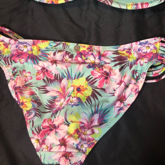 Garage teal tropical 2 piece swimsuit bikini - Picture 8 of 10